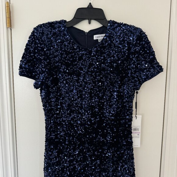 Calvin Klein Sequined Back-Slit Evening Gown - Picture 6 of 7